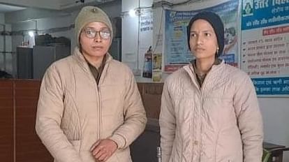 Video Of 2 Lady Singham Of Bihar Woman Constable Was Not Scared Even Seeing Pistol Three Robbers Tried To Control Two Women Constables