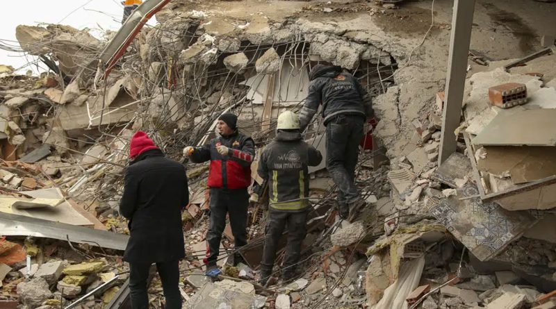 Turkey Shifted To 10 Feet After Massive Earthquake Killed 7700 People See What Experts Says